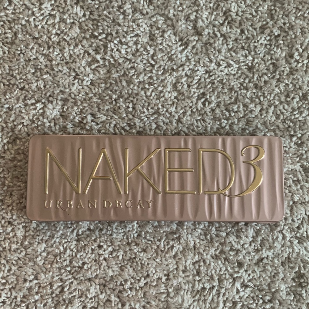 URBAN DECAY NAKED 3